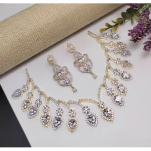 Ladies Brass Polished Party Wear Necklace Set